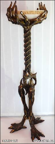 Milo� Hen� -  Alien-Lampa
